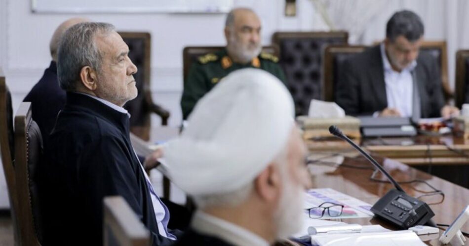 رئیسجمهور: هوش مصنوعی سرفصل جدید آموزش معلمان؛ آمادگی برای مقابله با جنگ شناختی دشمن 1 2200700 418 چی تو وب