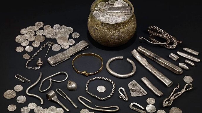 2202475 831 چی تو وب