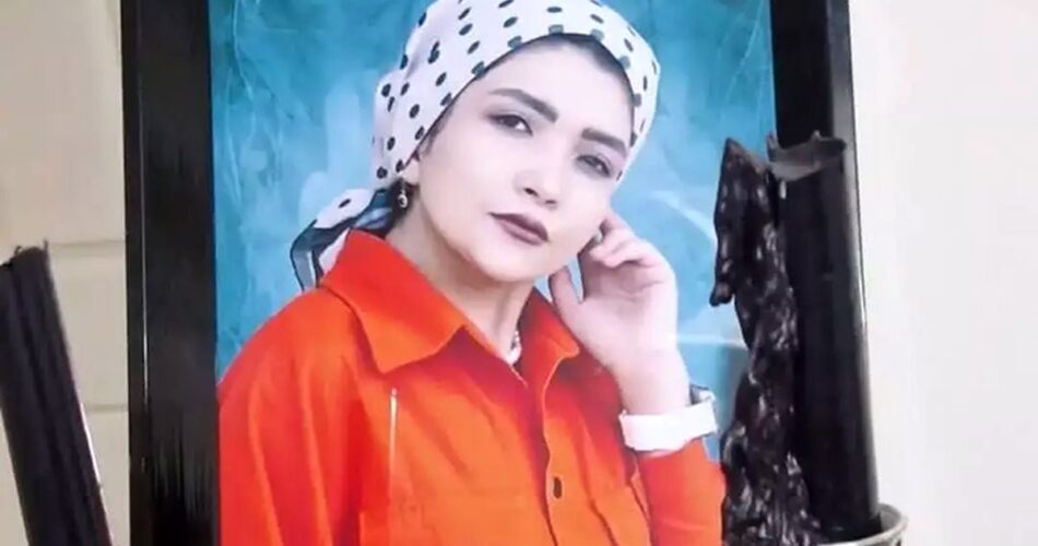 قتل هولناک دختر جوان در پاکدشت تهران / کشف جسد مثلهشده کبری رضایی پس از ۵۰ روز 1 2202996 369 چی تو وب