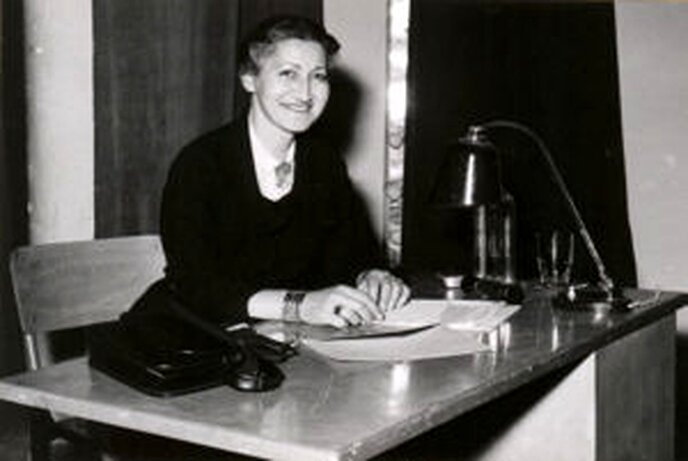 2203051 259 چی تو وب