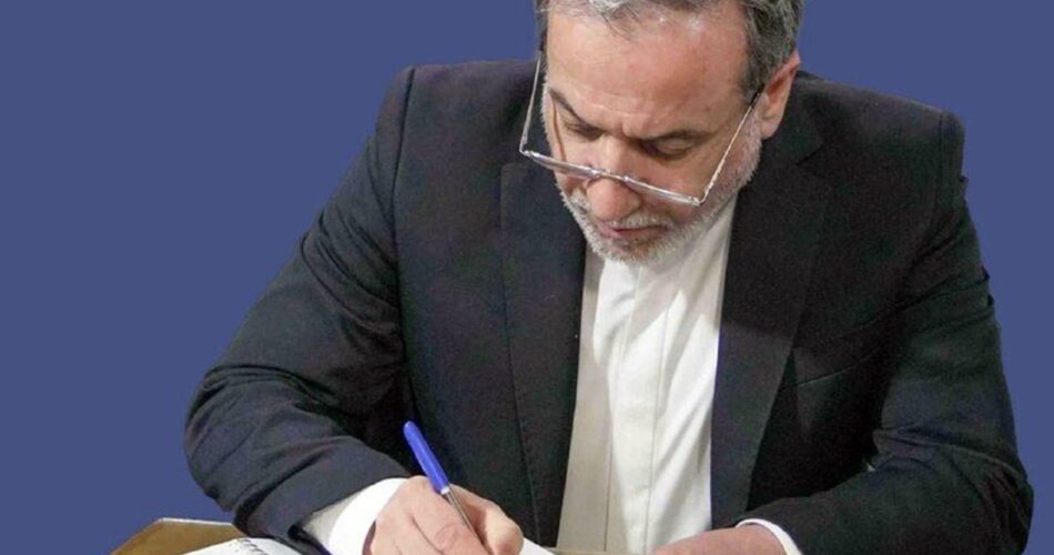نامه وزیر امور خارجه به دبیرکل سازمان ملل : حملات اسرائیل به منزله اعلام جنگ علیه جمهوری اسلامی است 1 2203350 279 چی تو وب