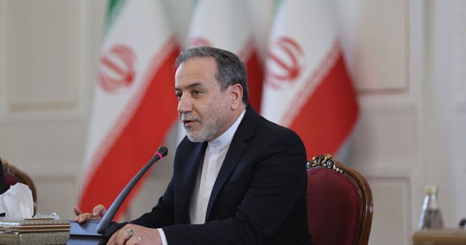 2204496 153 چی تو وب