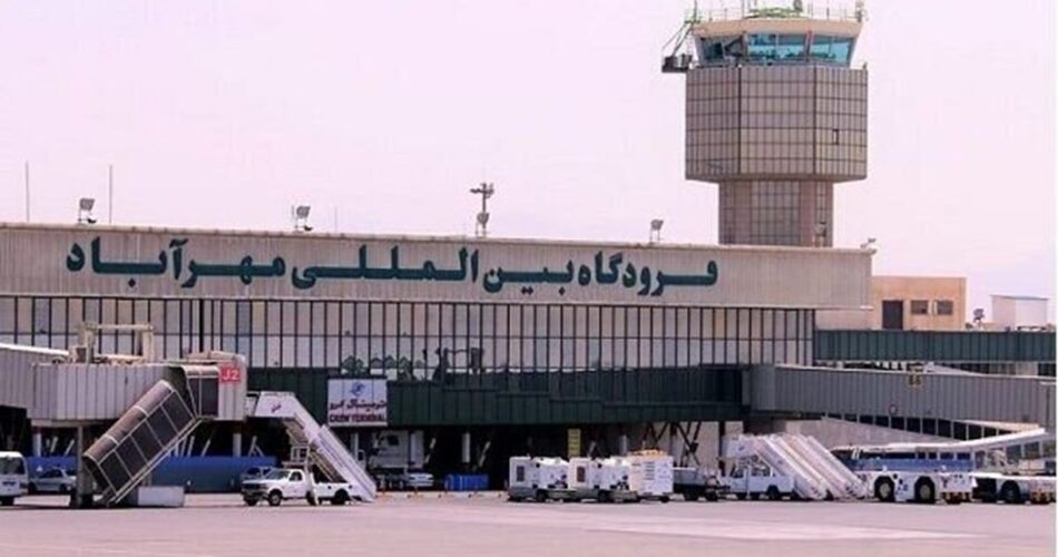 تمدید لغو پروازها تا ساعت ۱۵ امروز یکشنبه 1 2204854 408 چی تو وب