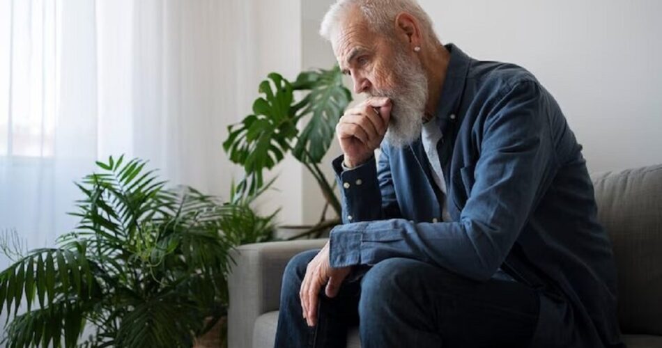 توصیههای طب سنتی به سالمندان در شرایط جنگی 1 2206525 328 چی تو وب
