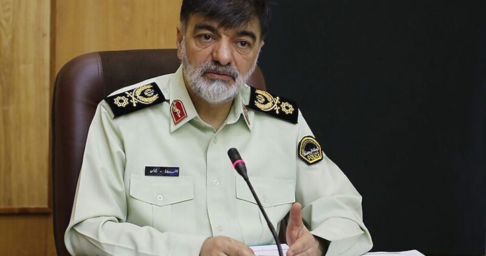 سردار رادان : کشف انبار مواد منفجره و پهپاد و ریزپرندههای فعال در شهرری/ با وطنفروشان با قاطعیت برخورد میکنیم 1 2206570 247 چی تو وب