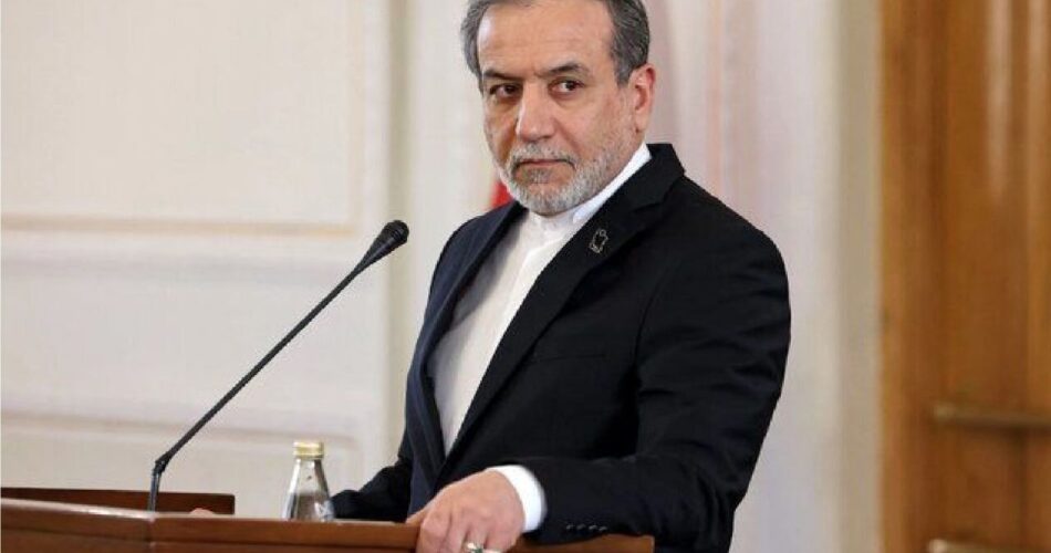 عراقچی: با افتخار تا آخرین قطره خون خواهیم جنگید/ بدون توقف کامل تجاوز نظامی علیه ما، پاسخهای ما ادامه خواهند یافت/ نتانیاهو یک جنایتکار جنگی تحت تعقیب است 1 2207034 882 چی تو وب