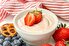 طرز تهیه ماست توت فرنگی خانگی 1 2207662 480 چی تو وب