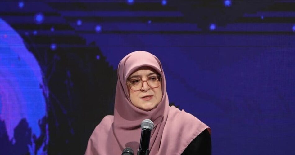 سخنگوی دولت: درگیر یک جنگ ترکیبی هستیم ؛ مردم به رسانههای غیرملی توجه نکنند 1 2208059 255 چی تو وب