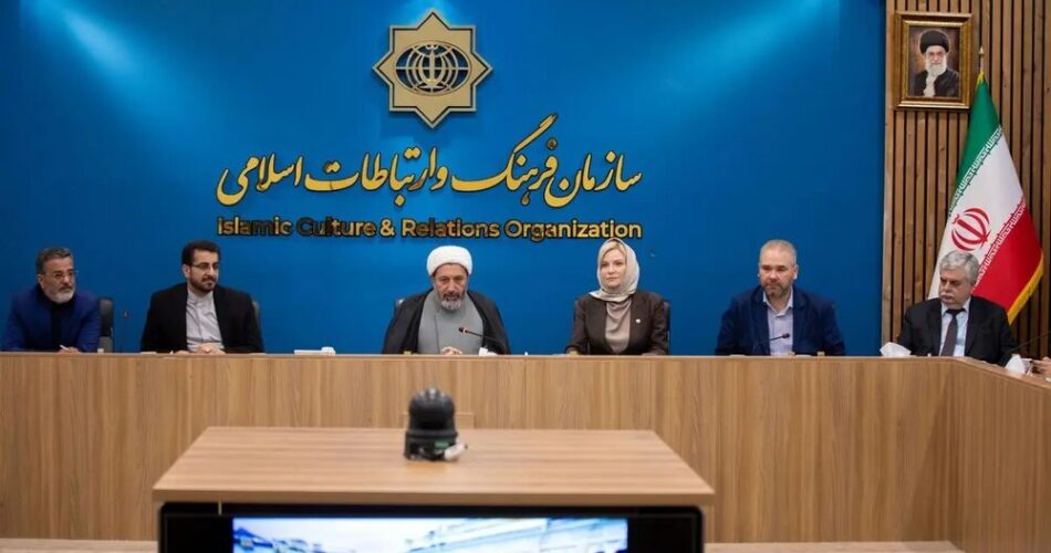 وزیر فرهنگ روسیه: «همکاریهای فرهنگی» یکی از مهمترین برگهای برنده توافق جامع راهبردی ۲۵ساله بین ایران و روسیه است 1 256563 چی تو وب